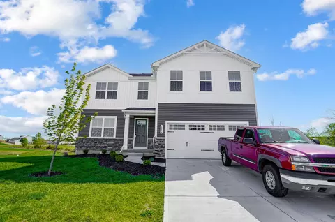 1256 Castle Ct, Sidney, OH 45365
