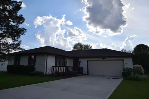 354 Eastview Dr, Urbana, OH 43078