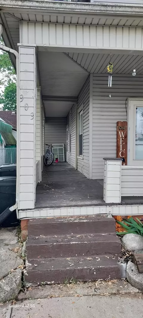 303 N Yellow Springs St, Springfield, OH 45504 photo 4