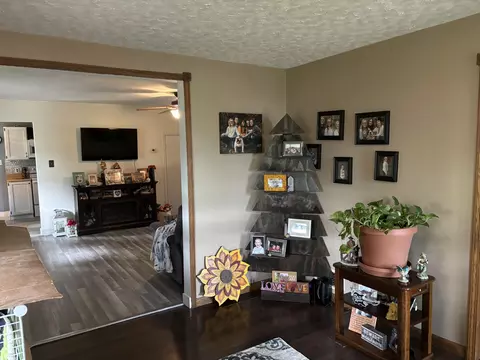 Entry Way - 306 E South St, Coldwater, OH 45828 photo 2 of 4