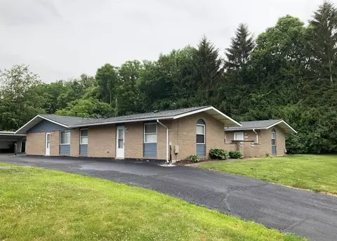 2400-2406 Red Coach Dr, Springfield, OH 45503