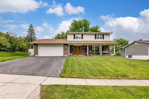 329 Bellaire Dr, Fairborn, OH 45324