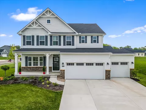 2819 New Castle Dr, Troy, OH 45373