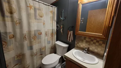 Bath - 5256 S Pointe Blvd, Celina, OH 45822 photo 2 of 2