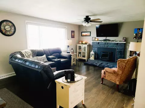 1411 Erika Dr, Springfield, OH 45503 photo 5