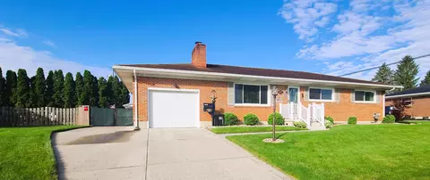 1411 Erika Dr, Springfield, OH 45503 photo 2