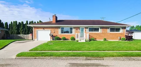 1411 Erika Dr, Springfield, OH 45503