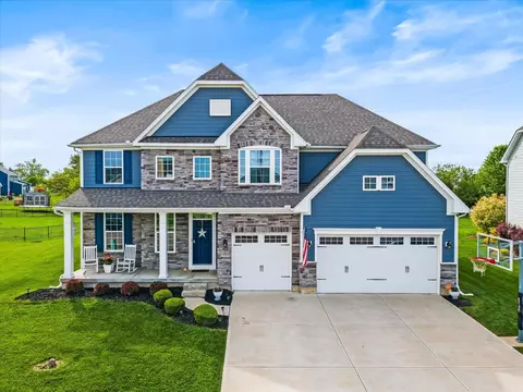 602 Foxtail Ct, Troy, OH 45373