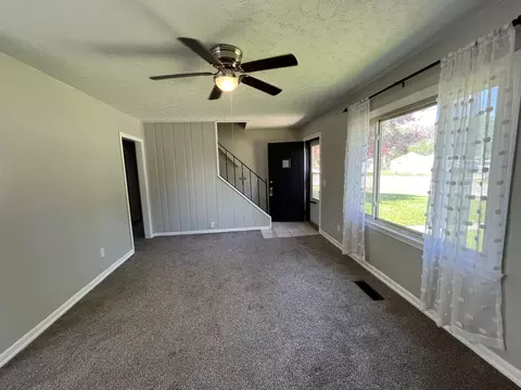 2045 S Hadley Rd, Springfield, OH 45505 photo 6