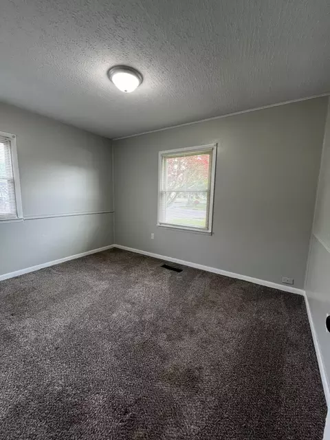 2045 S Hadley Rd, Springfield, OH 45505 photo 11