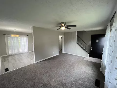 2045 S Hadley Rd, Springfield, OH 45505 photo 4