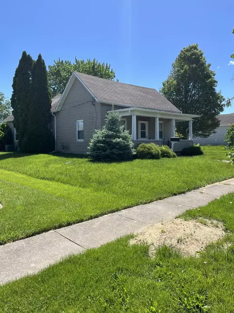 302 Defiance Rd, Saint Marys, OH 45885