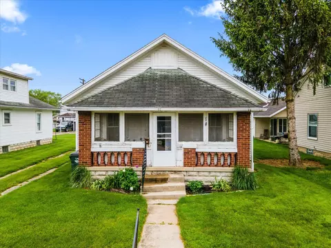 1119 S Mulberry St, Troy, OH 45373