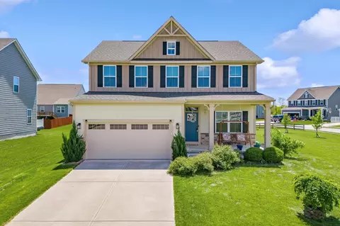404 Rebekah Ct, Tipp City, OH 45371