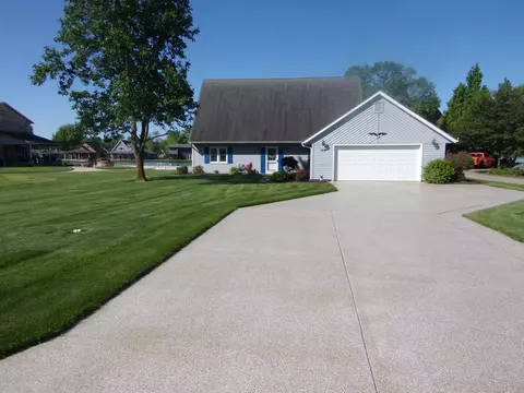159 Southmoor Shrs, Saint Marys, OH 45885