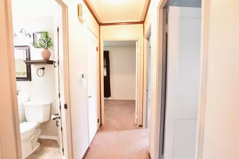 Entry Way - 2538 Leland Dr, Springfield, OH 45505 photo 1 of 2