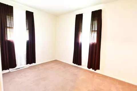 Bedroom - 2538 Leland Dr, Springfield, OH 45505 photo 4 of 5