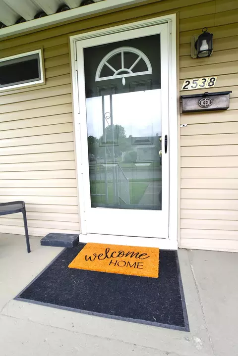 Exterior - 2538 Leland Dr, Springfield, OH 45505 photo 1 of 6