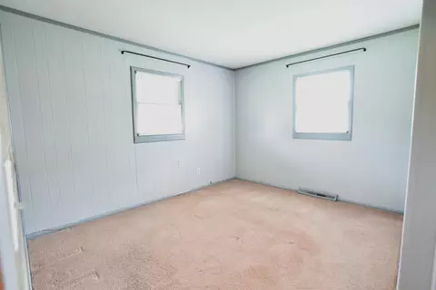 Bedroom - 2538 Leland Dr, Springfield, OH 45505 photo 2 of 5