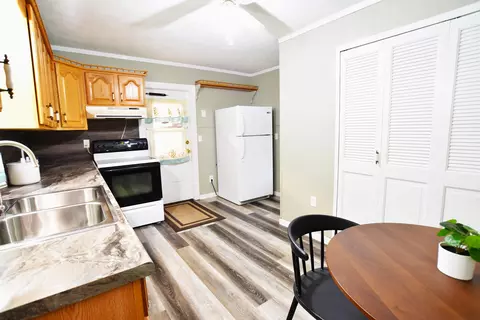 Kitchen - 2538 Leland Dr, Springfield, OH 45505 photo 2 of 2