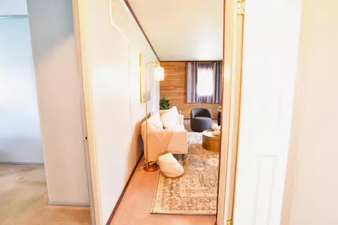 Entry Way - 2538 Leland Dr, Springfield, OH 45505 photo 2 of 2