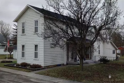 230 N Mulberry St, Tremont City, OH 45372