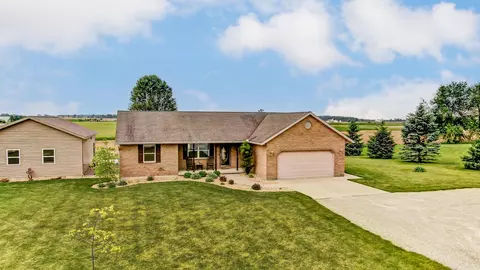 16100 Meranda Rd, Sidney, OH 45365