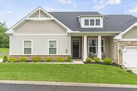4371 Chesapeake Ln, Beavercreek, OH 45430