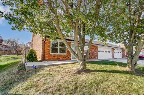 3145 N Argonne Ln, Springfield, OH 45503 photo 2
