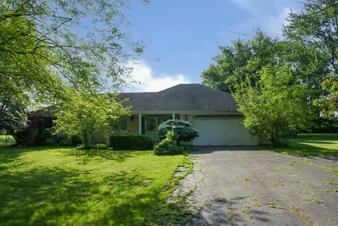 2135 Meadow Ln, Arcanum, OH 45304