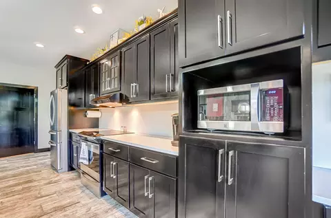 Kitchen - 2520 Saint Anthony Rd, Celina, OH 45822 photo 3 of 7