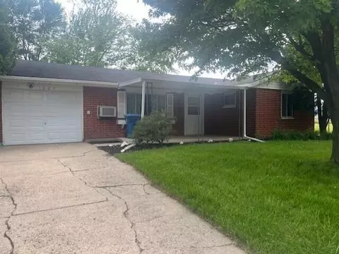 1627 Holly Pl, Sidney, OH 45365