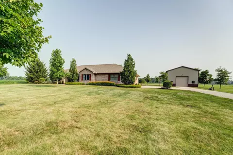 6243 Hartzell Rd, Greenville, OH 45331