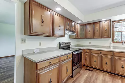 2812 Carriage Ln, Springfield, OH 45505 photo 12