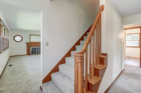 2812 Carriage Ln, Springfield, OH 45505 photo 5