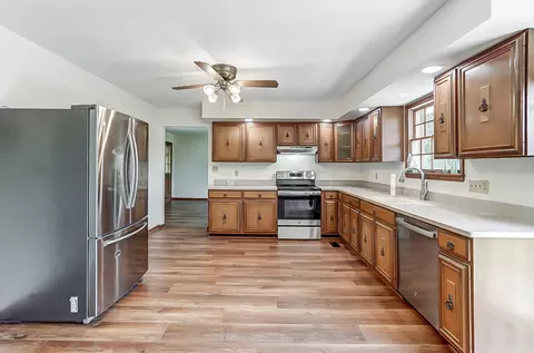 2812 Carriage Ln, Springfield, OH 45505 photo 9