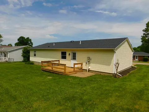 239 E Walnut St, Saint Paris, OH 43072 photo 4