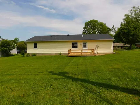239 E Walnut St, Saint Paris, OH 43072 photo 5