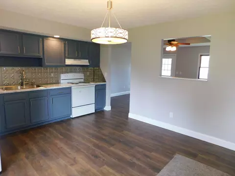 239 E Walnut St, Saint Paris, OH 43072 photo 14