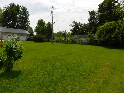 239 E Walnut St, Saint Paris, OH 43072 photo 8