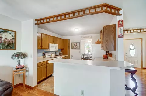 Kitchen - 2753 Conowoods Dr, Springfield, OH 45503 photo 1 of 5