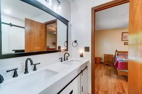 Bath - 2753 Conowoods Dr, Springfield, OH 45503 photo 2 of 5