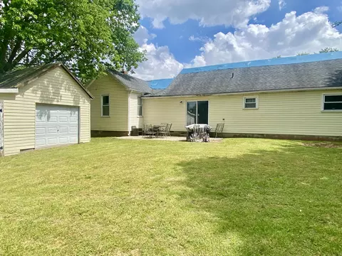 2764 Dayton Rd, Springfield, OH 45506 photo 5