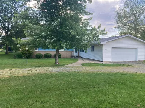 416 S Wayne St, Mendon, OH 45862