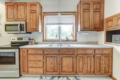 742 W 3rd St, Delphos, OH 45833 photo 9