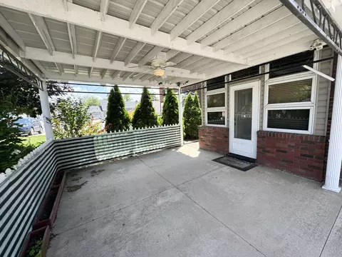 309 E Market St, Celina, OH 45822 photo 3