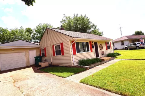 1553 Memorial Dr, Springfield, OH 45505 photo 5