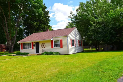 1553 Memorial Dr, Springfield, OH 45505 photo 3