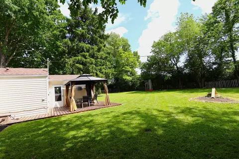 1553 Memorial Dr, Springfield, OH 45505 photo 9