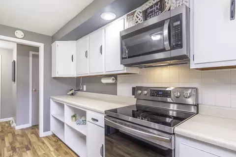 Kitchen - 2120 Broadway Ave, Sidney, OH 45365 photo 3 of 4